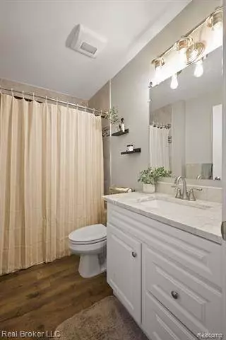 3410 WYNDHAM Drive, Flushing, MI 48433