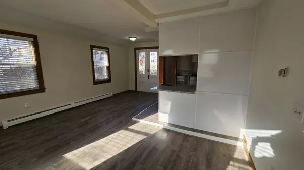 34 Grove ST, Farmington, NH 03835