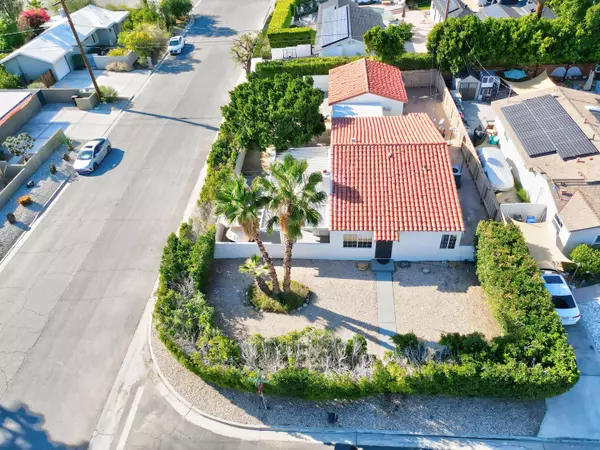 1550 E Granvia Valmonte, Palm Springs, CA 92262