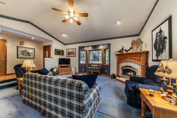 12022 Bernese Lane, Truckee, CA 96161-0000