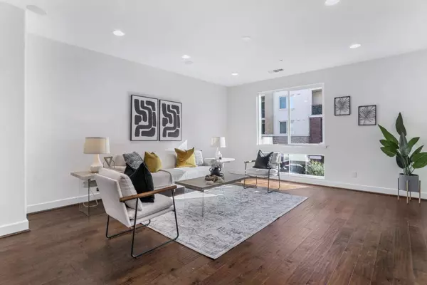 6653 Tralee Village DR, Dublin, CA 94568