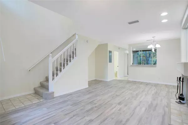 2137 CLOVER HILL RD, Palm Harbor, FL 34683