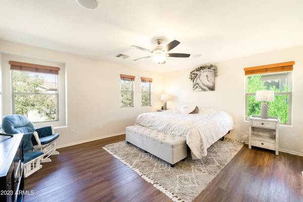 853 S PHEASANT Drive, Gilbert, AZ 85296