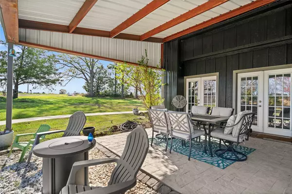 19370 County Road 437, Lindale, TX 75771