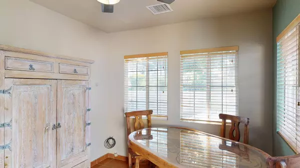 1550 E Granvia Valmonte, Palm Springs, CA 92262