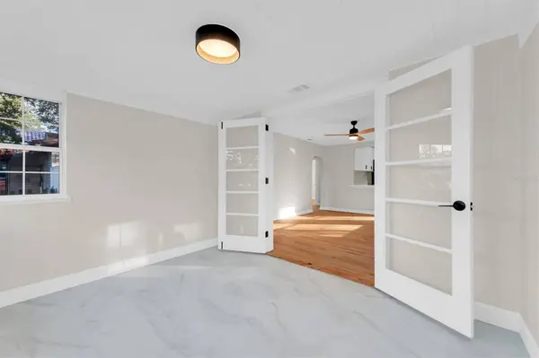 4950 16TH AVE N, St Petersburg, FL 33710