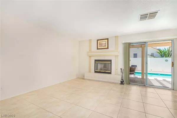 2328 Pine Bluff Court, Las Vegas, NV 89134