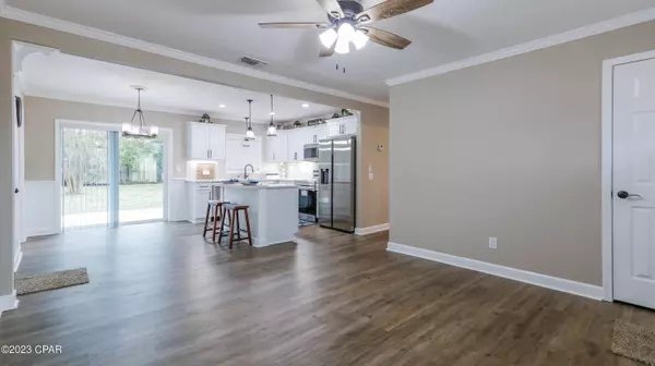 401 W 18th ST, Lynn Haven, FL 32444