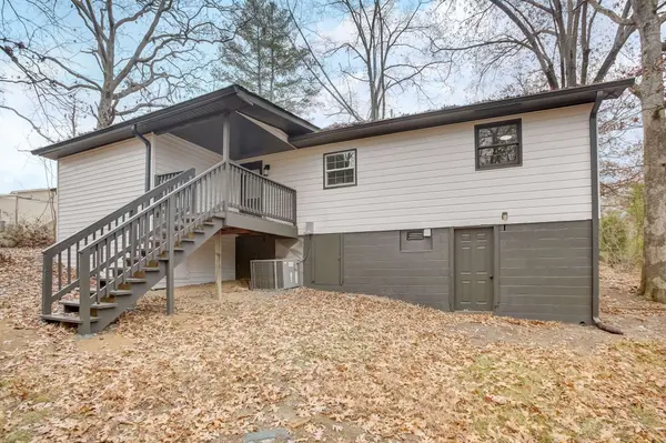 1408 Cumberland Heights Rd, Clarksville, TN 37040