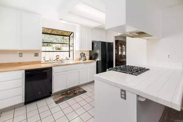 3762 Stanford Drive, Oceanside, CA 92056