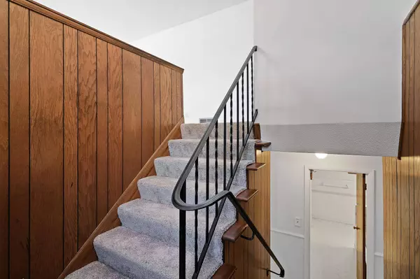 9029 46th AVE N, New Hope, MN 55428