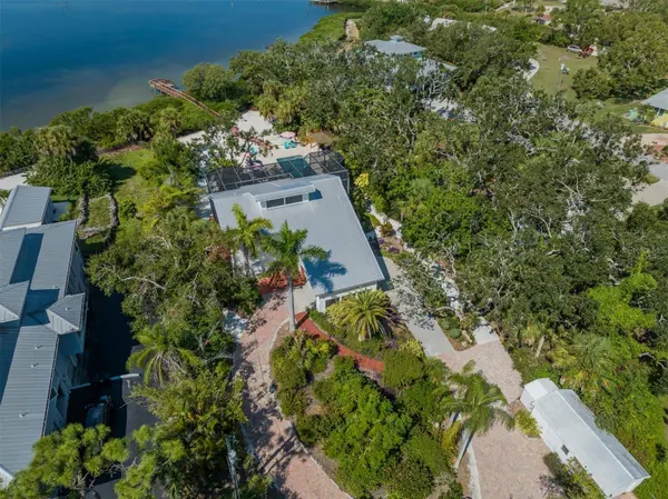 1191 BAYSHORE DR, Englewood, FL 34223