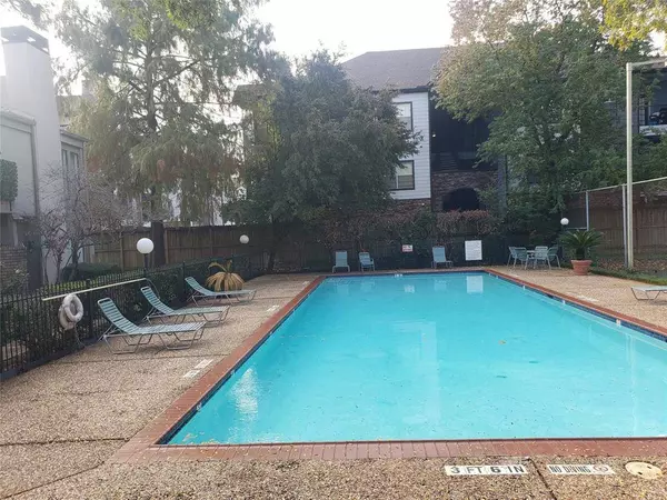 10811 Richmond AVE #85, Houston, TX 77042