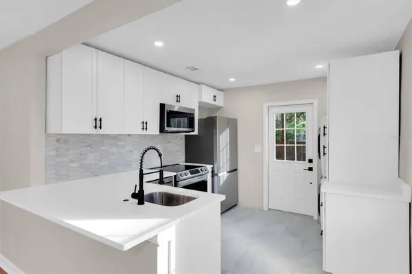 4950 16TH AVE N, St Petersburg, FL 33710