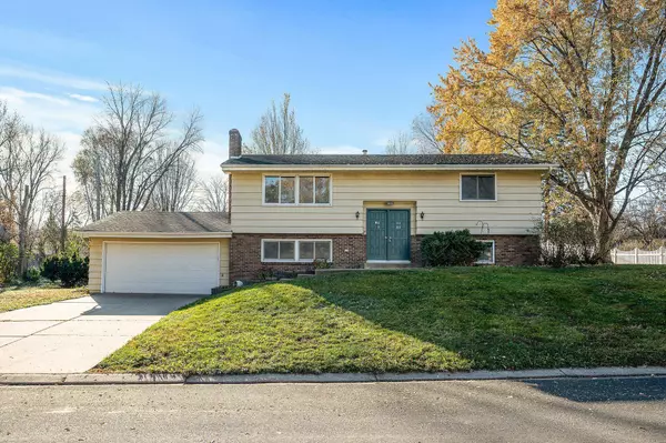 9029 46th AVE N, New Hope, MN 55428