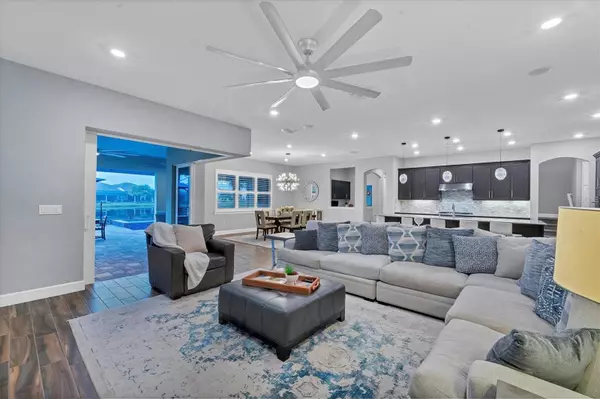 12213 CRANSTON WAY, Bradenton, FL 34211