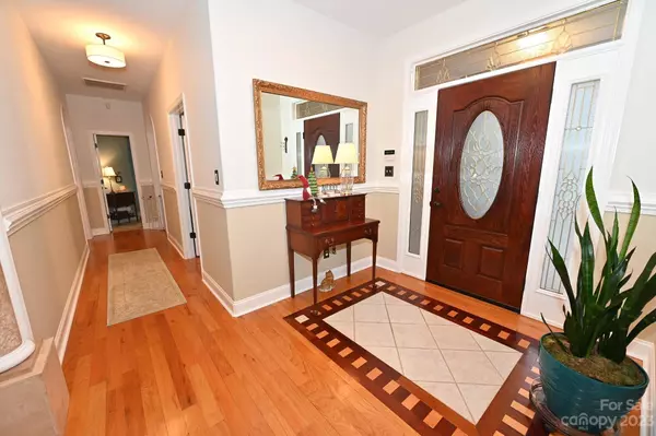 54 Wittenburg Springs DR, Taylorsville, NC 28681