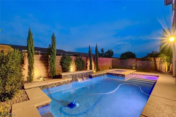 10478 Smokewood Road, Las Vegas, NV 89135