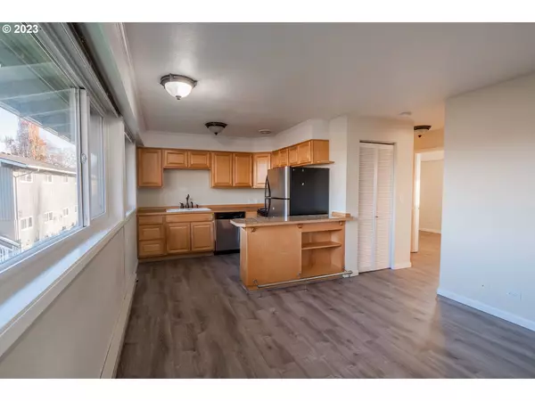 1569 GARFIELD PL, Eugene, OR 97402