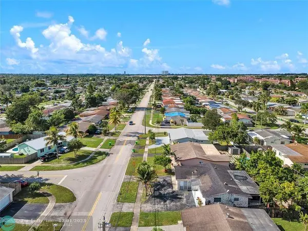 9163 NW 25th Ct, Sunrise, FL 33322