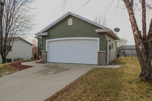 4536 5th ST NW, Rochester, MN 55901