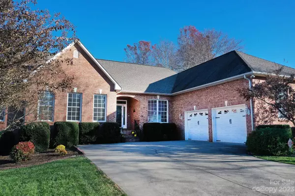 54 Wittenburg Springs DR, Taylorsville, NC 28681