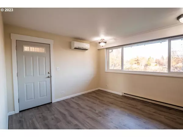 1569 GARFIELD PL, Eugene, OR 97402