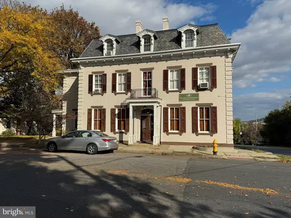 251 CHEROKEE ST, Bethlehem, PA 18015