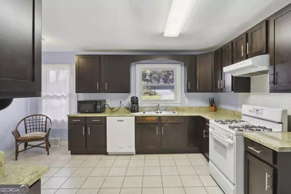 2876 Old Norcross RD, Tucker, GA 30084