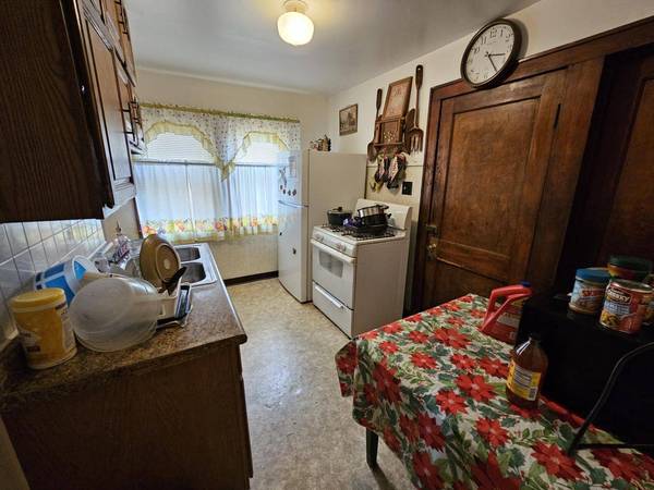 2525 W Hadley STREET #2527, Milwaukee, WI 53206