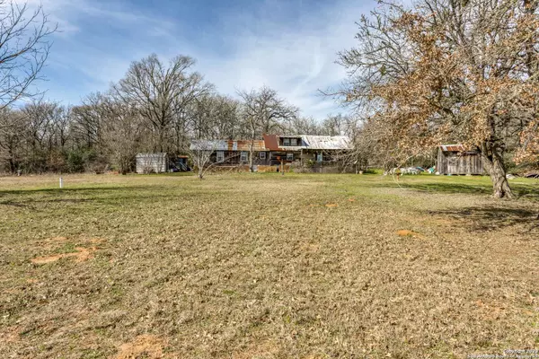 391 Wilbarger Creek Dr, Elgin, TX 78621