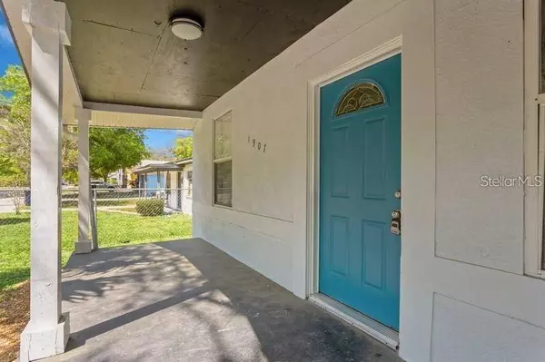 1907 W SAINT JOHN ST, Tampa, FL 33607