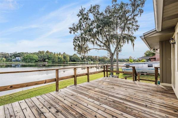 5413 RIVERHILLS DR, Temple Terrace, FL 33617