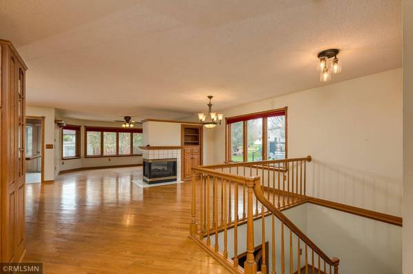 1022 Southridge RD, New Ulm, MN 56073