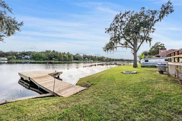 5413 RIVERHILLS DR, Temple Terrace, FL 33617