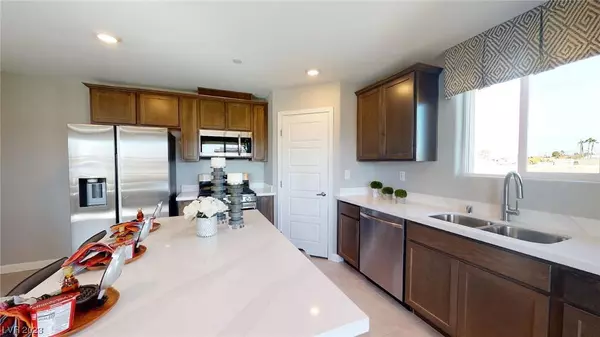 3504 Grecian Queen Avenue, Las Vegas, NV 89106