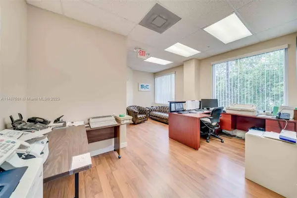 7950 NW 53rd St #242/244, Doral, FL 33166