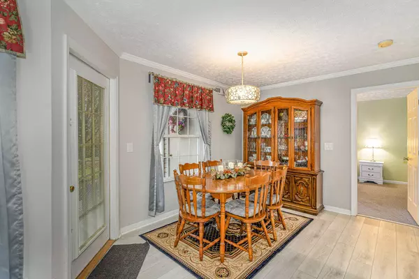 280 Deepwoods Drive, Highland Heights, KY 41076