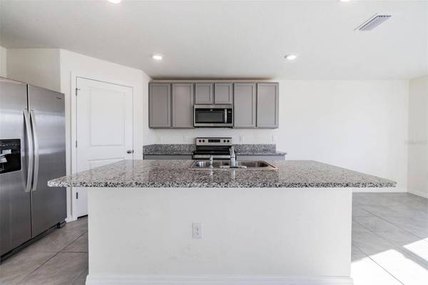 16847 DELIA ST, Wimauma, FL 33598