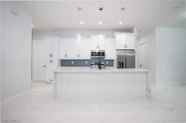 406 Cortez AVE, Lehigh Acres, FL 33972