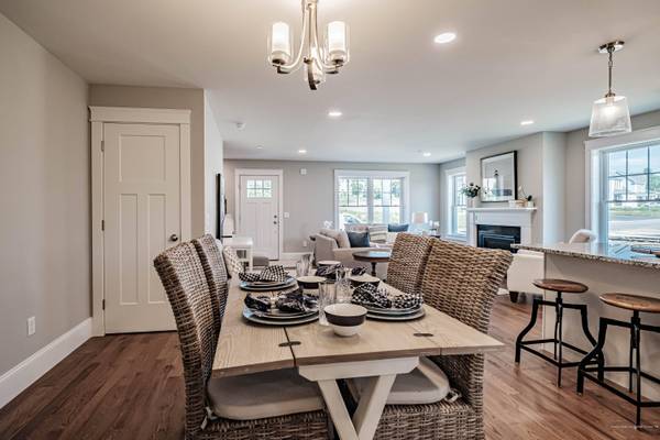 139 Falcon Crest Drive #10, Gorham, ME 04038