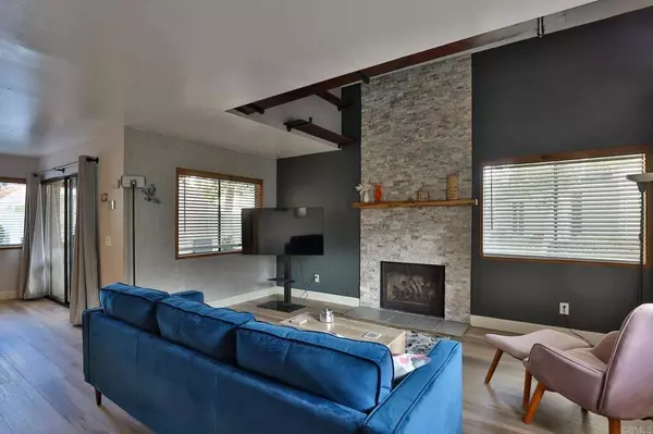 341 N Melrose DR #C, Vista, CA 92083