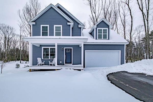 6 Camden Drive, Kennebunk, ME 04043