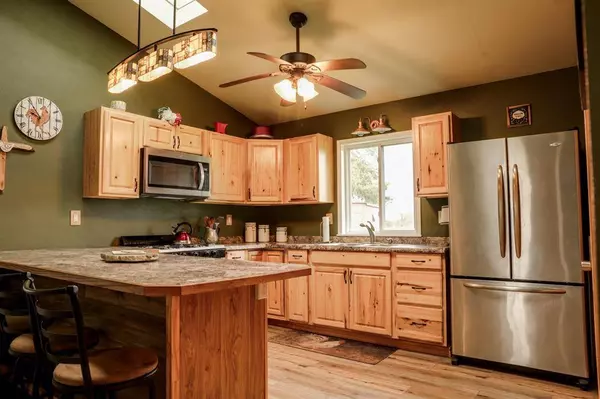 281 County Road 236, Hallettsville, TX 77964