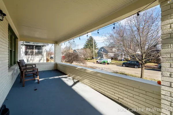 1435 Jennette NW Avenue, Grand Rapids, MI 49504