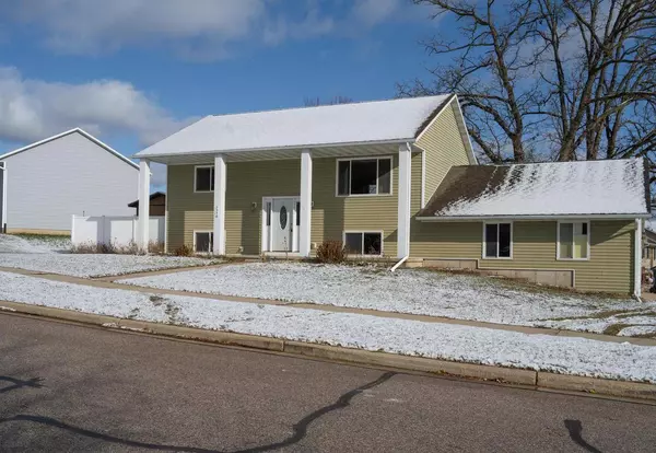 2350 Ernstmeyer Road, Reedsburg, WI 53959