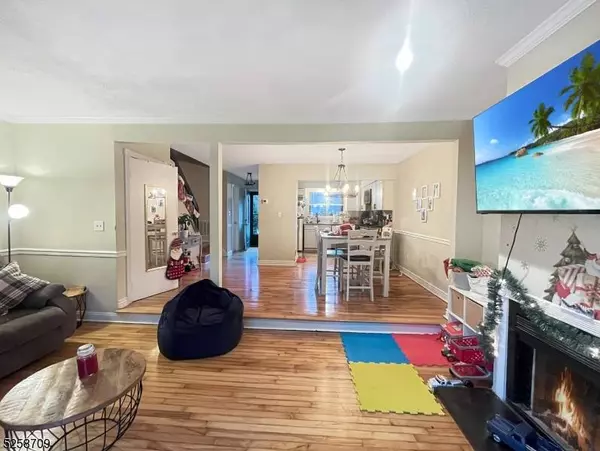 3 Chestnut Ct, High Bridge Boro, NJ 08829