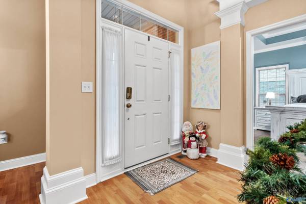 1716 NW Weymouth Lane NW, Huntsville, AL 35806