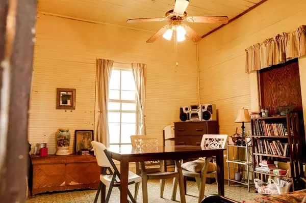 281 County Road 236, Hallettsville, TX 77964