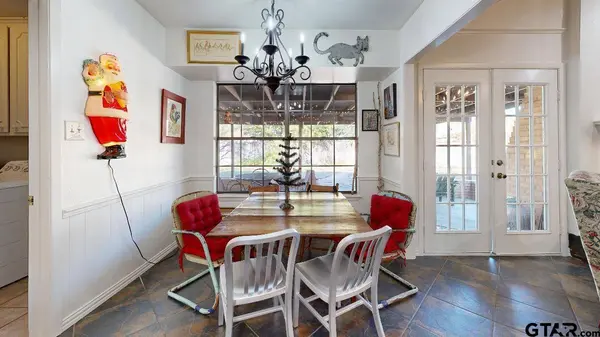 509 Carriage Dr, Tyler, TX 75703